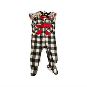 2pc NWT 12m pajamas …footies